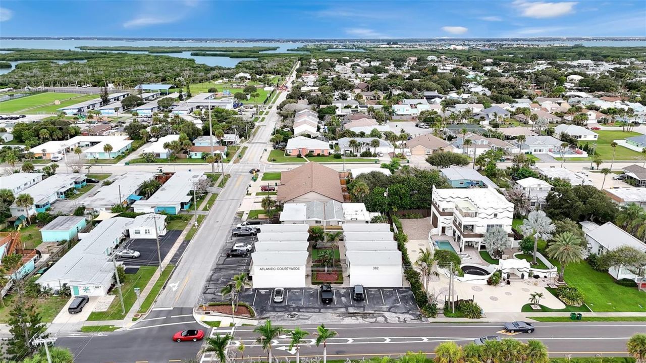 382 S Orlando Avenue , Cocoa Beach, FL 32931 Photo