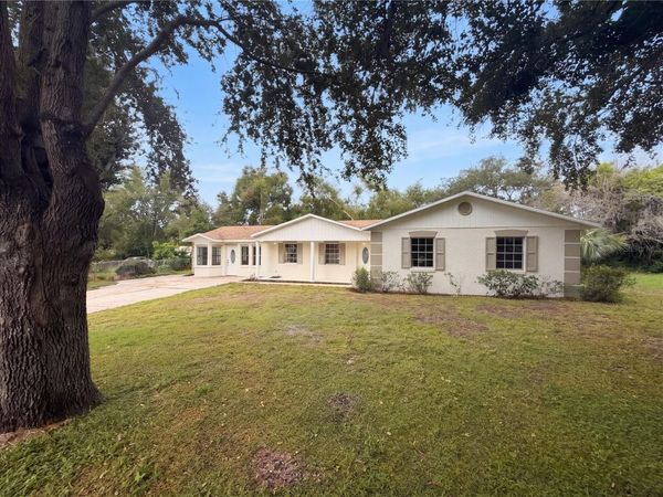 2303 S SWAN COURT NE, WINTER HAVEN, FL 33881
