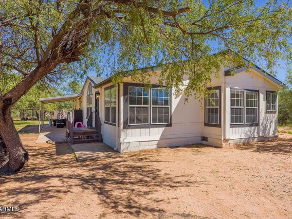 2498 W Columbine Lane, Benson, AZ 85602