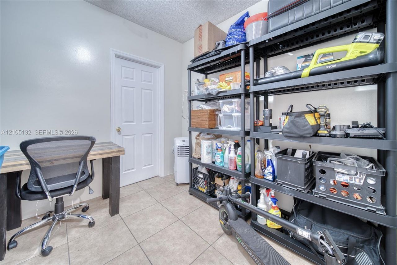 7105 Woodmont Way , Tamarac, FL 33321 Photo