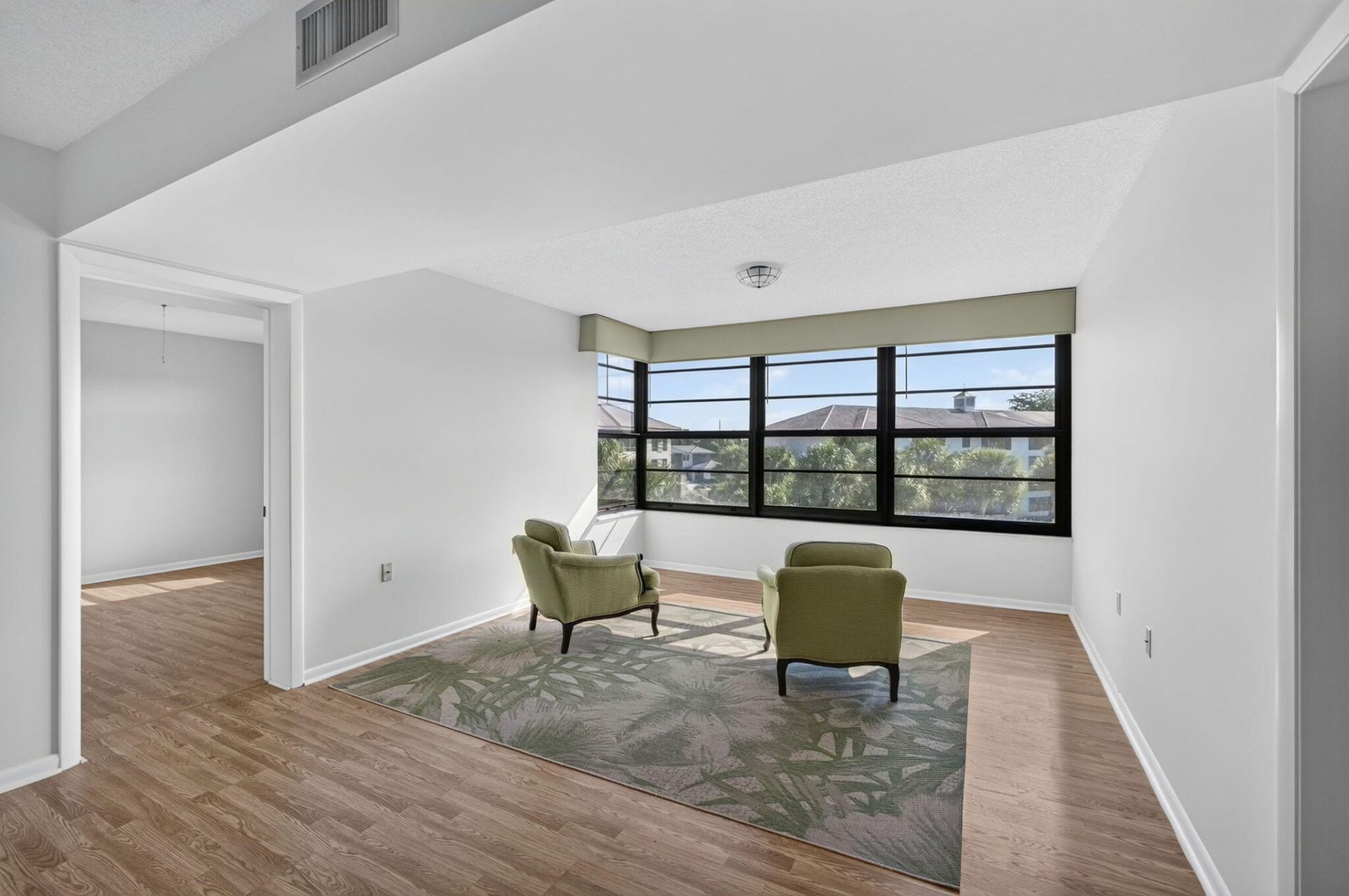 3710 Whitehall Drive, Unit 401, West Palm Beach, FL 33401 Photo
