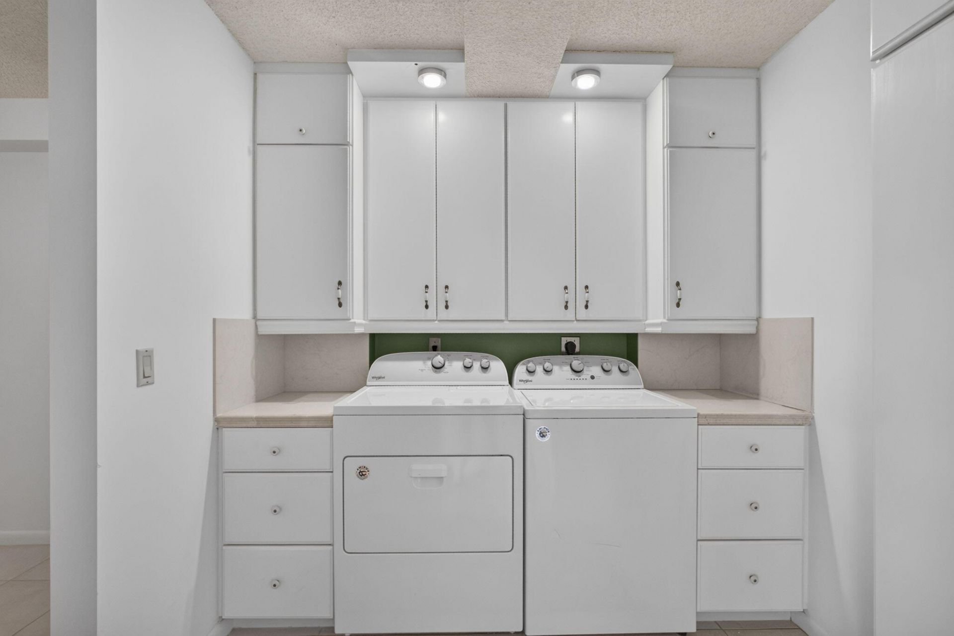 3710 Whitehall Drive, Unit 401, West Palm Beach, FL 33401 Photo