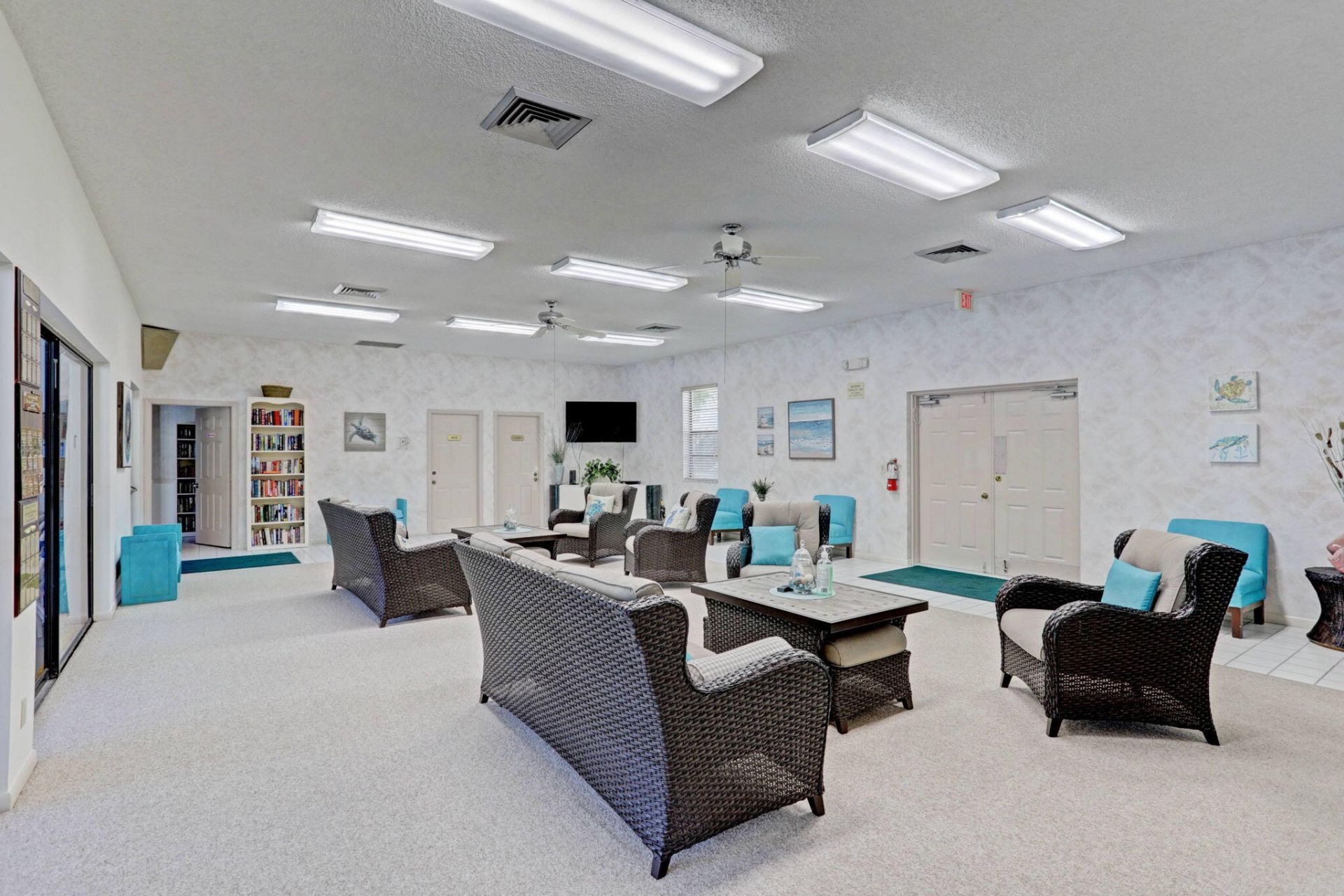 3710 Whitehall Drive, Unit 401, West Palm Beach, FL 33401 Photo