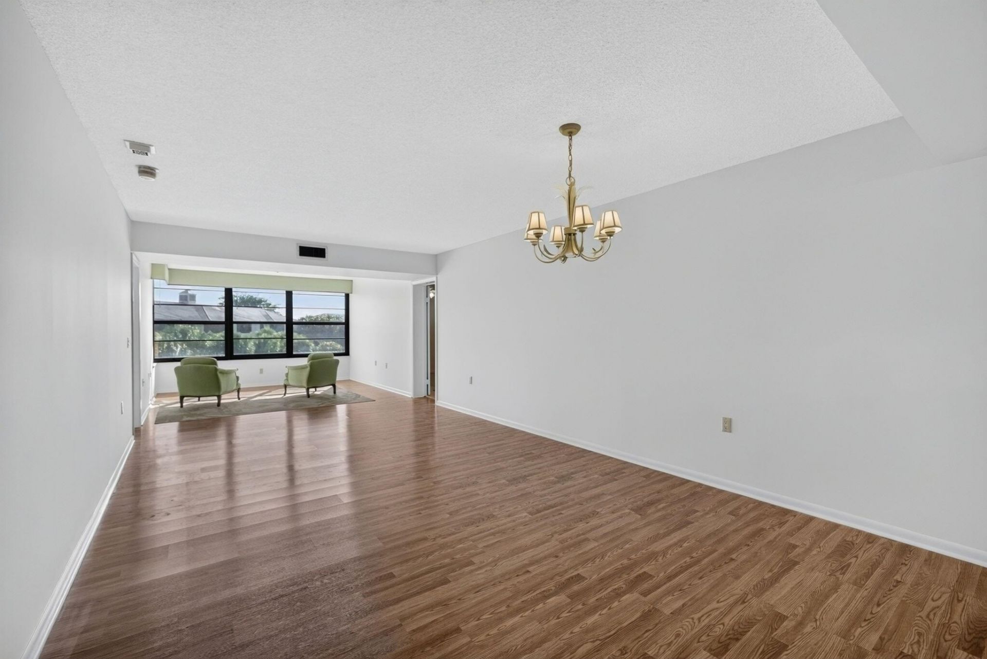 3710 Whitehall Drive, Unit 401, West Palm Beach, FL 33401 Photo