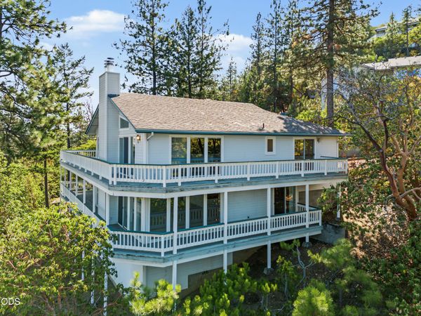 472 Waterline Road, Ashland, OR 97520