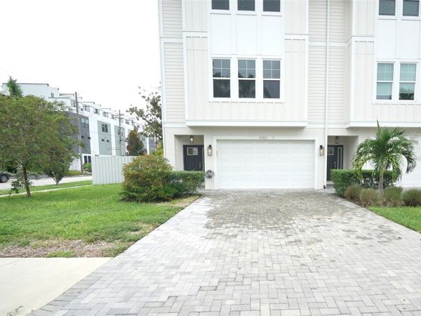 4302 W NORTH B STREET , Unit 1, TAMPA, FL 33609