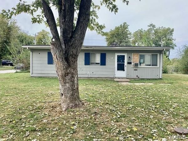 808 E 5th Street , Cahokia, IL 62206