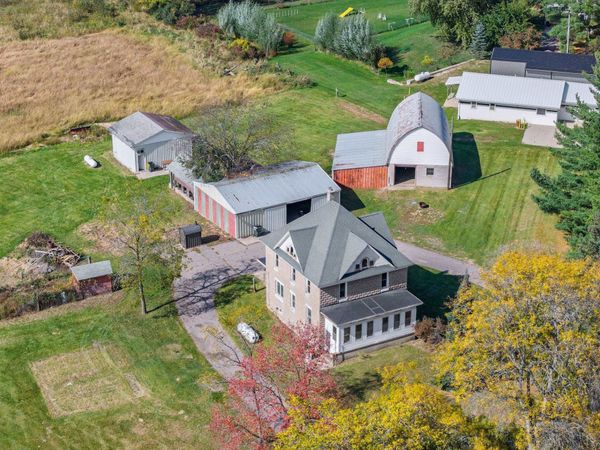 S2663 County V Road, Reedsburg, WI 53959