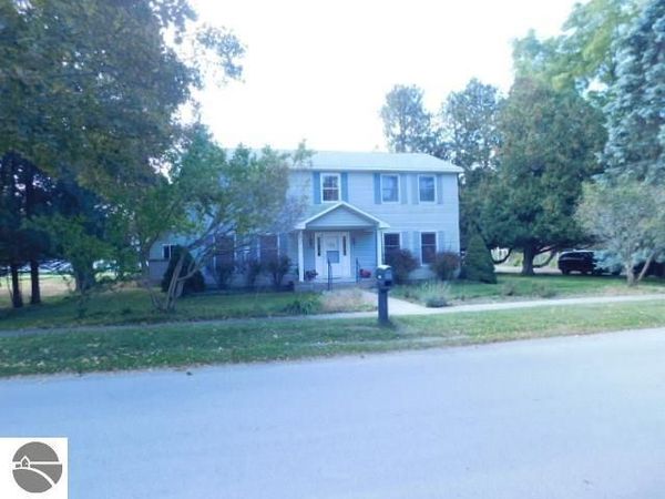 10205 Niagara Street W, Empire, MI 49630