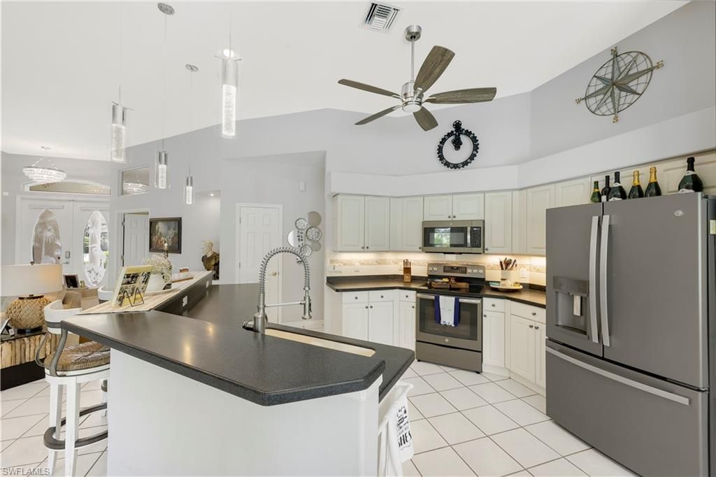2213 SW 52nd St , Cape Coral, FL 33914 Photo