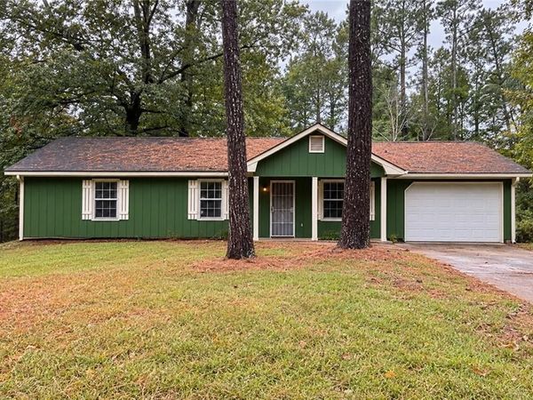 810 Navajo Trail , Covington, GA 30016
