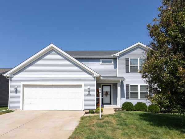 3908 Slate Drive , Champaign, IL 61822