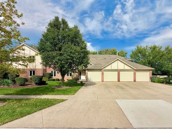 801 Timber Place , Unit 113, New Lenox, IL 60451