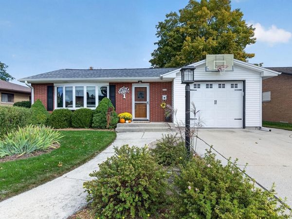 2725 Henry STREET, Sheboygan, WI 53081