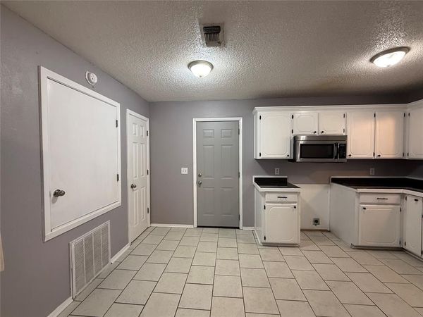 607 N Costilow Street, Broken Bow, OK 74728