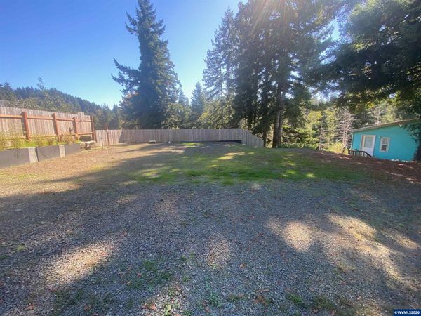 469 N Fawn Dr, Otis, OR 97368