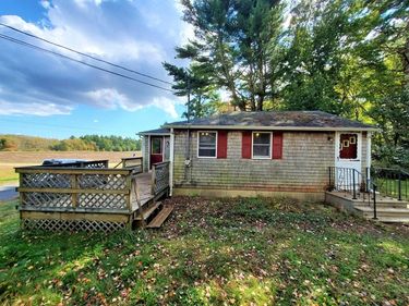 16R Indian Street, Unit 16R, Carver, MA 02330