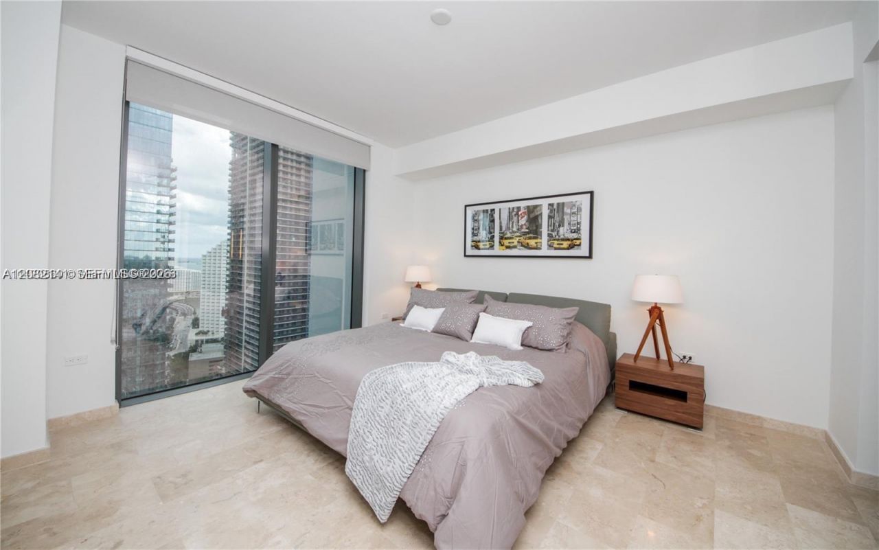 88 SW 7th St , Unit 2605, Miami, FL 33130 Photo