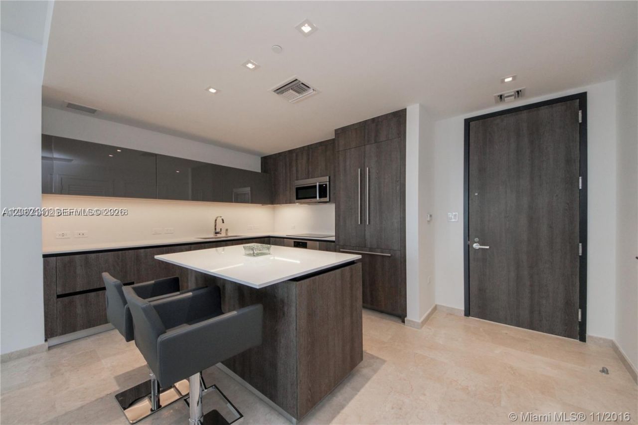 88 SW 7th St , Unit 2605, Miami, FL 33130 Photo
