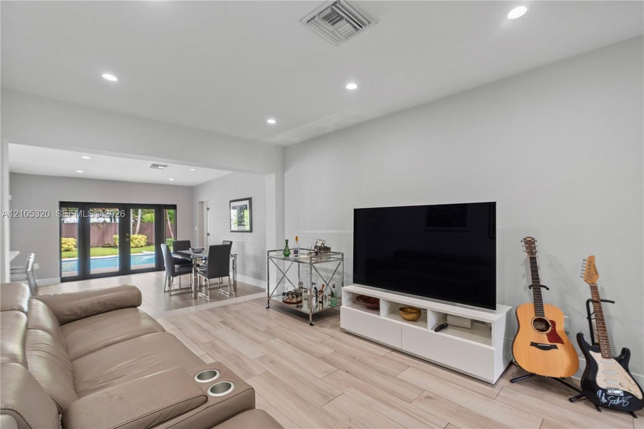6217 SW 16th St, West Miami, FL 33155 Photo