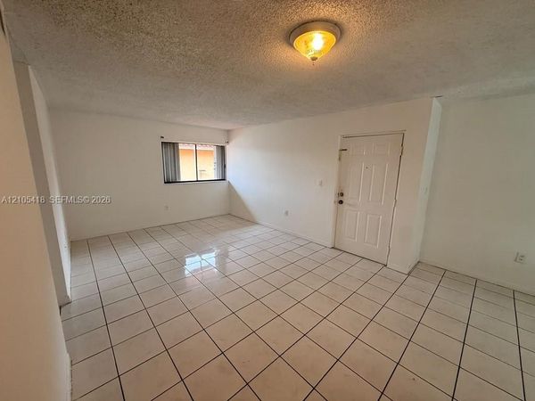 2745 W 61st Pl , Unit 204, Hialeah, FL 33016