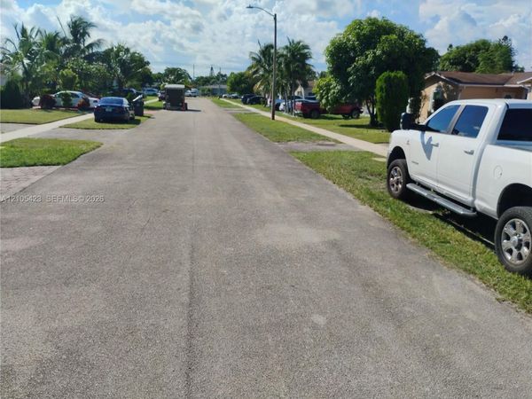 6803 Oakhill, North Lauderdale, FL 33068
