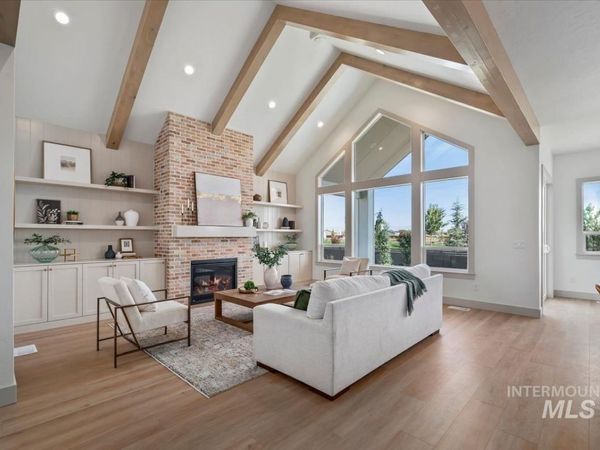 2240 N Palaestra Ave, Eagle, ID 83616