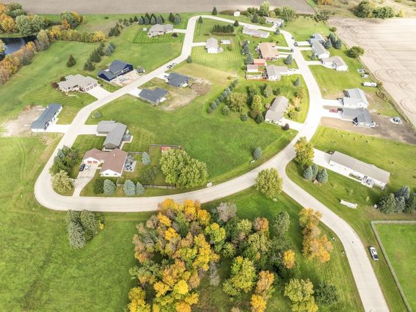 1640 365th Avenue , Unit Lot 33, Estherville, IA 51334