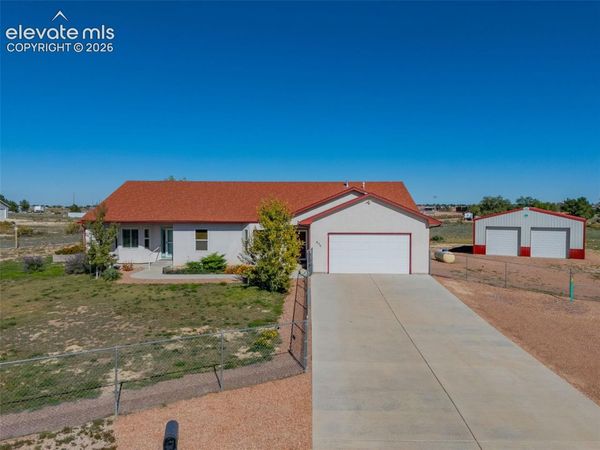 824 S Cayuga Court, Pueblo West, CO 81007