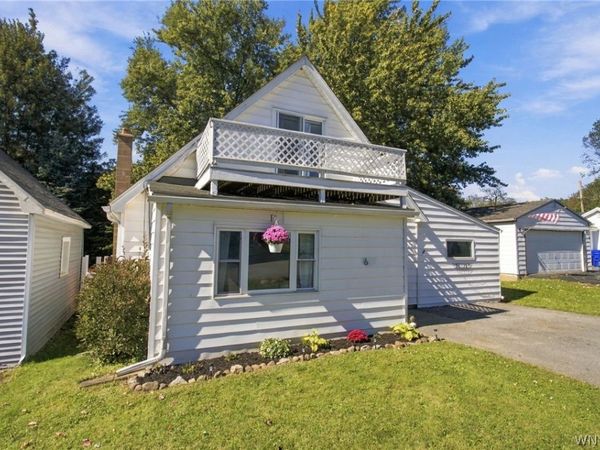 6 Fassett Avenue , Akron, NY 14001