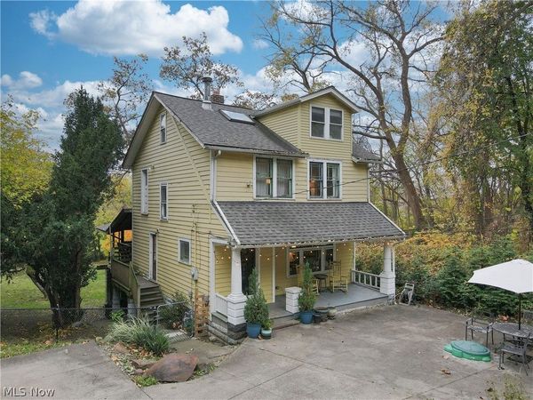 2863 W 11th Street , Cleveland, OH 44113