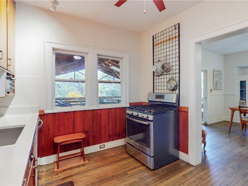 2863 W 11th Street, Cleveland, OH 44113 Photo 12