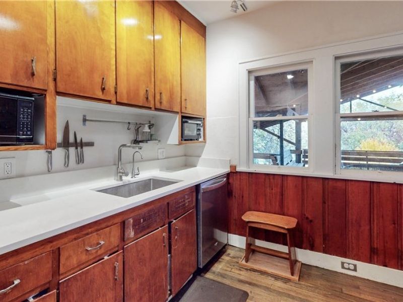 2863 W 11th Street, Cleveland, OH 44113 Photo 33
