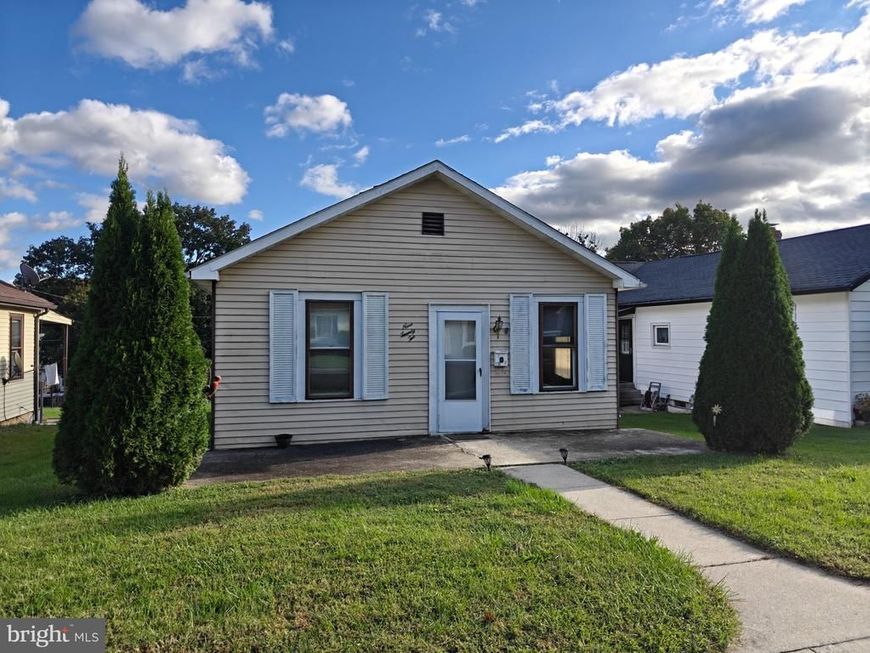 922 Charles Street, Coatesville, PA 19320 Main Photo