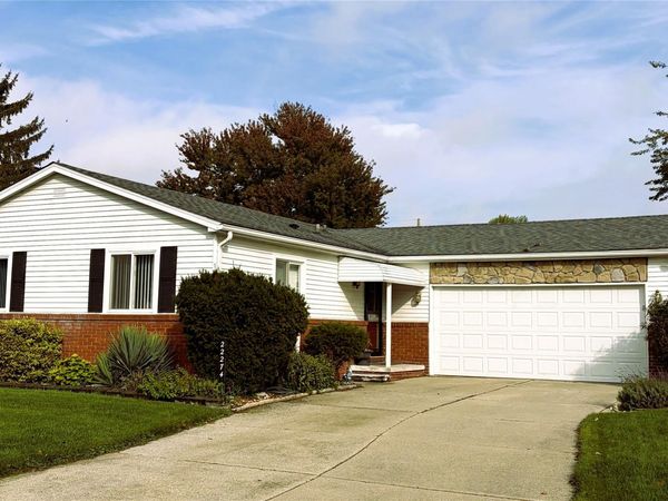 22274 Collette Street, Woodhaven, Mi 48183