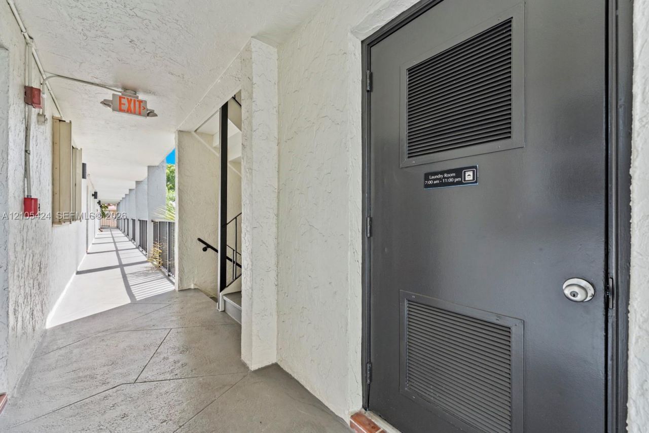 8605 W Sample Rd , Unit 210, Coral Springs, FL 33065 Photo