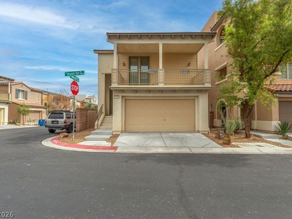9820 November Rain Street , Las Vegas, NV 89178