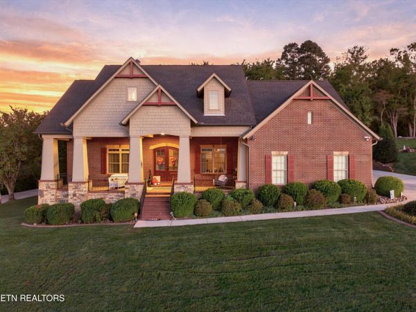 2203 Covered Bridge Blvd, Knoxville, TN 37932