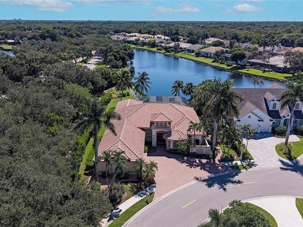 915 SPANISH MOSS TRL , NAPLES, FL 34108