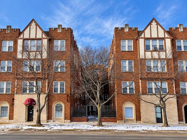 3148 S Harlem Avenue, Unit 2G, Riverside, IL 60546
