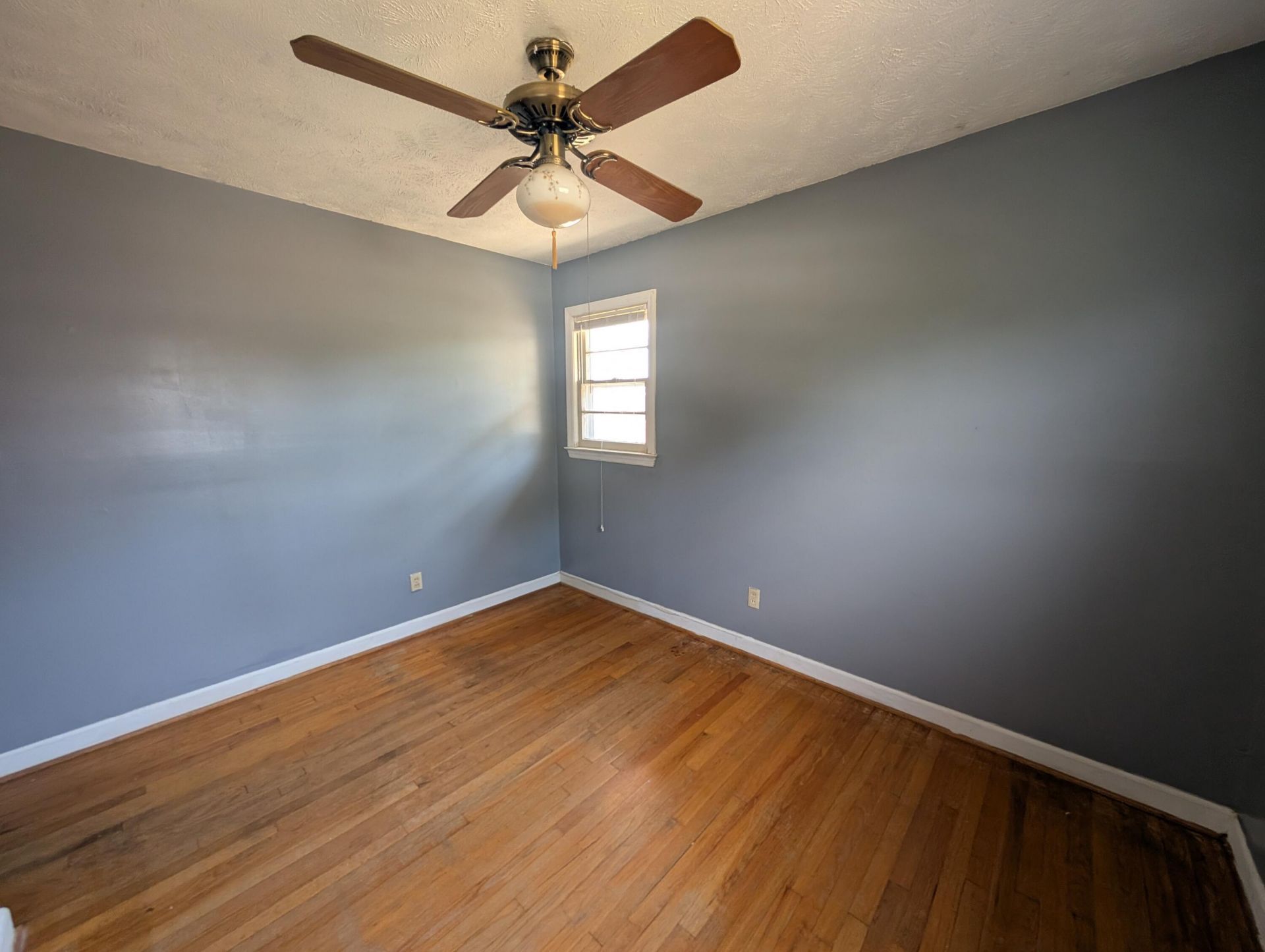 331 E Reaves Avenue Photo 21