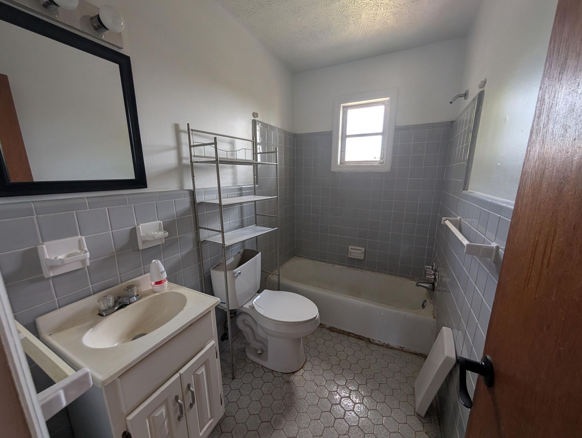 331 E Reaves Avenue Photo 22