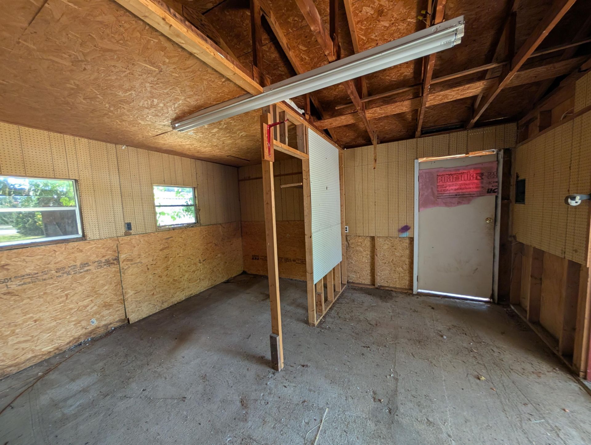 331 E Reaves Avenue Photo 29