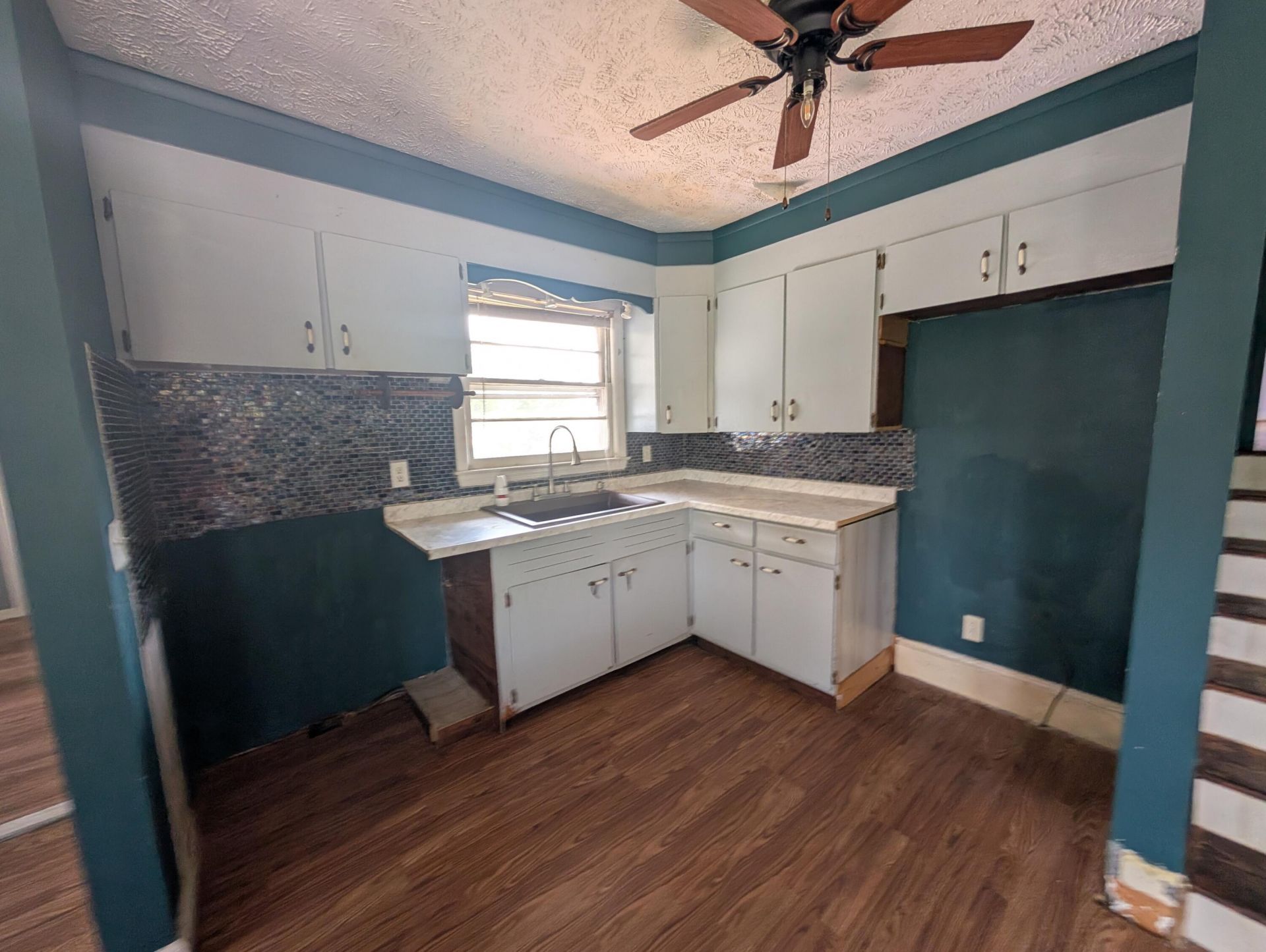 331 E Reaves Avenue Photo 8