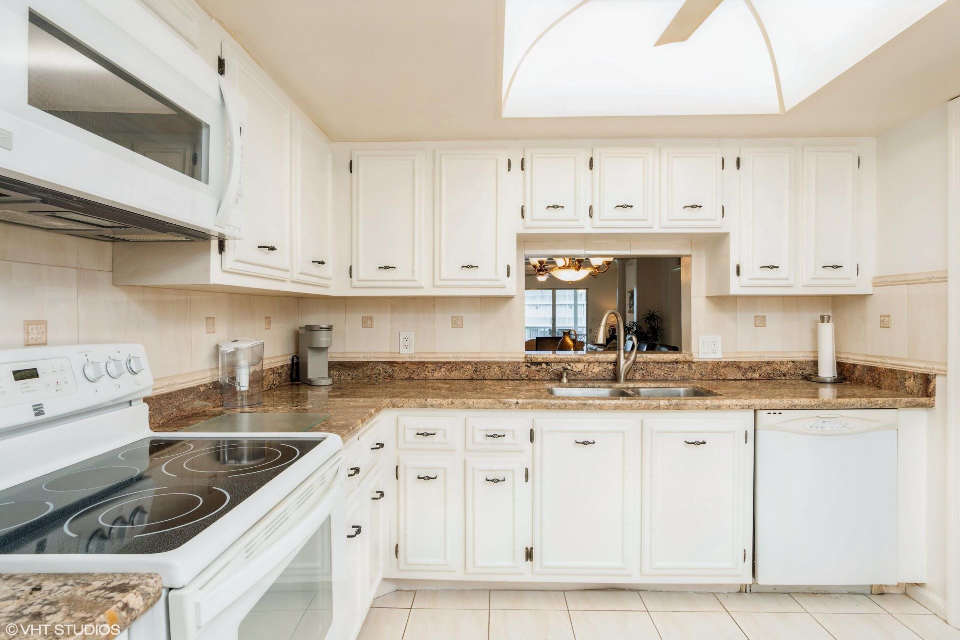 250 John F Kennedy Drive, Unit 408, Atlantis, FL 33462 Photo