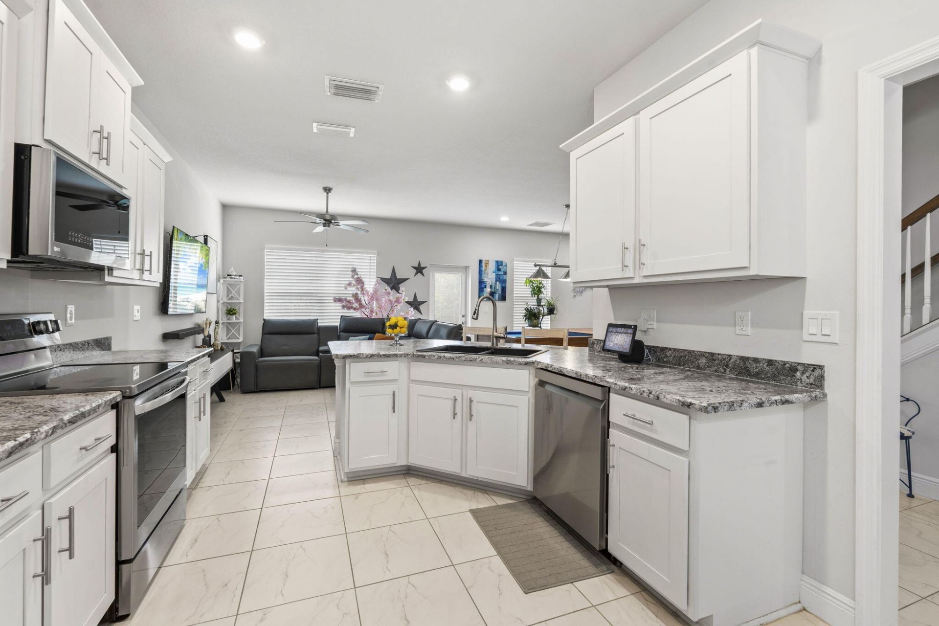 861 NE Whistling Duck Way, Port Saint Lucie, FL 34983 Photo