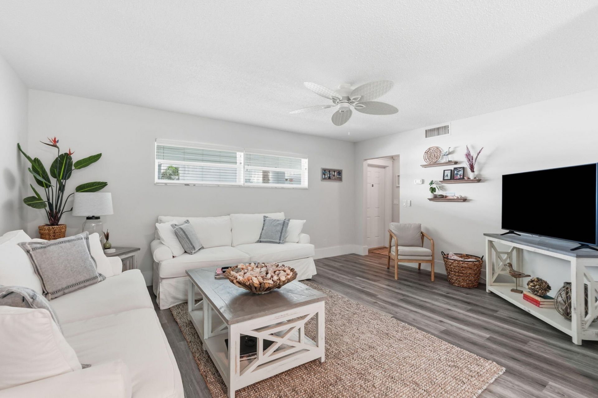 20 Colonial Club Drive, Unit 202, Boynton Beach, FL 33435 Photo