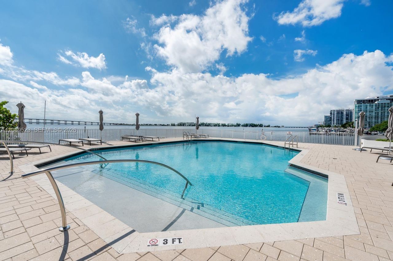 200 SE 15th Rd , Unit PH-A, Miami, FL 33129 Photo