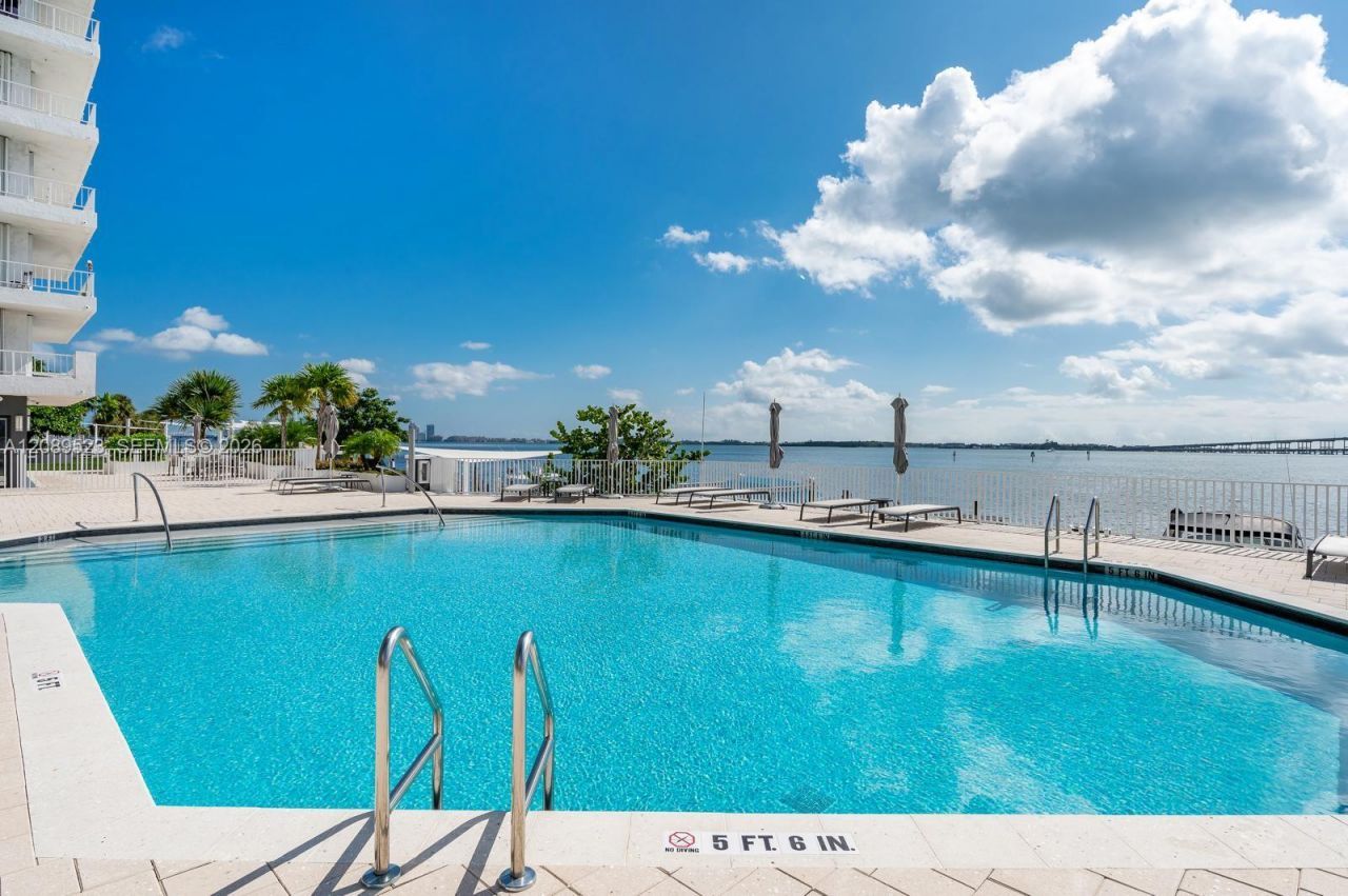 200 SE 15th Rd , Unit PH-A, Miami, FL 33129 Photo