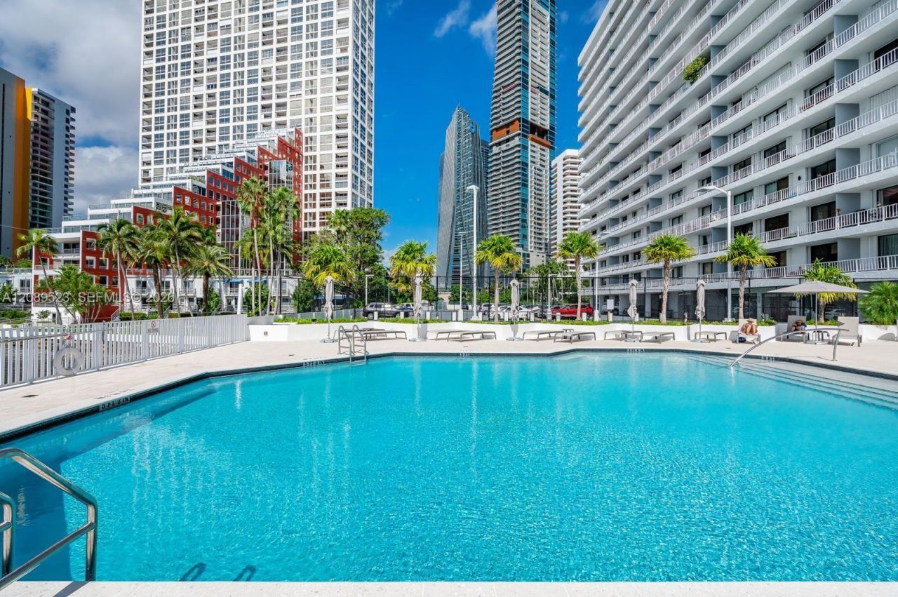 200 SE 15th Rd , Unit PH-A, Miami, FL 33129 Photo